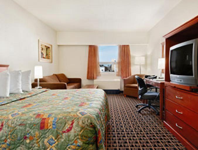 Ramada By Wyndham Yorkton Hotel Phòng bức ảnh