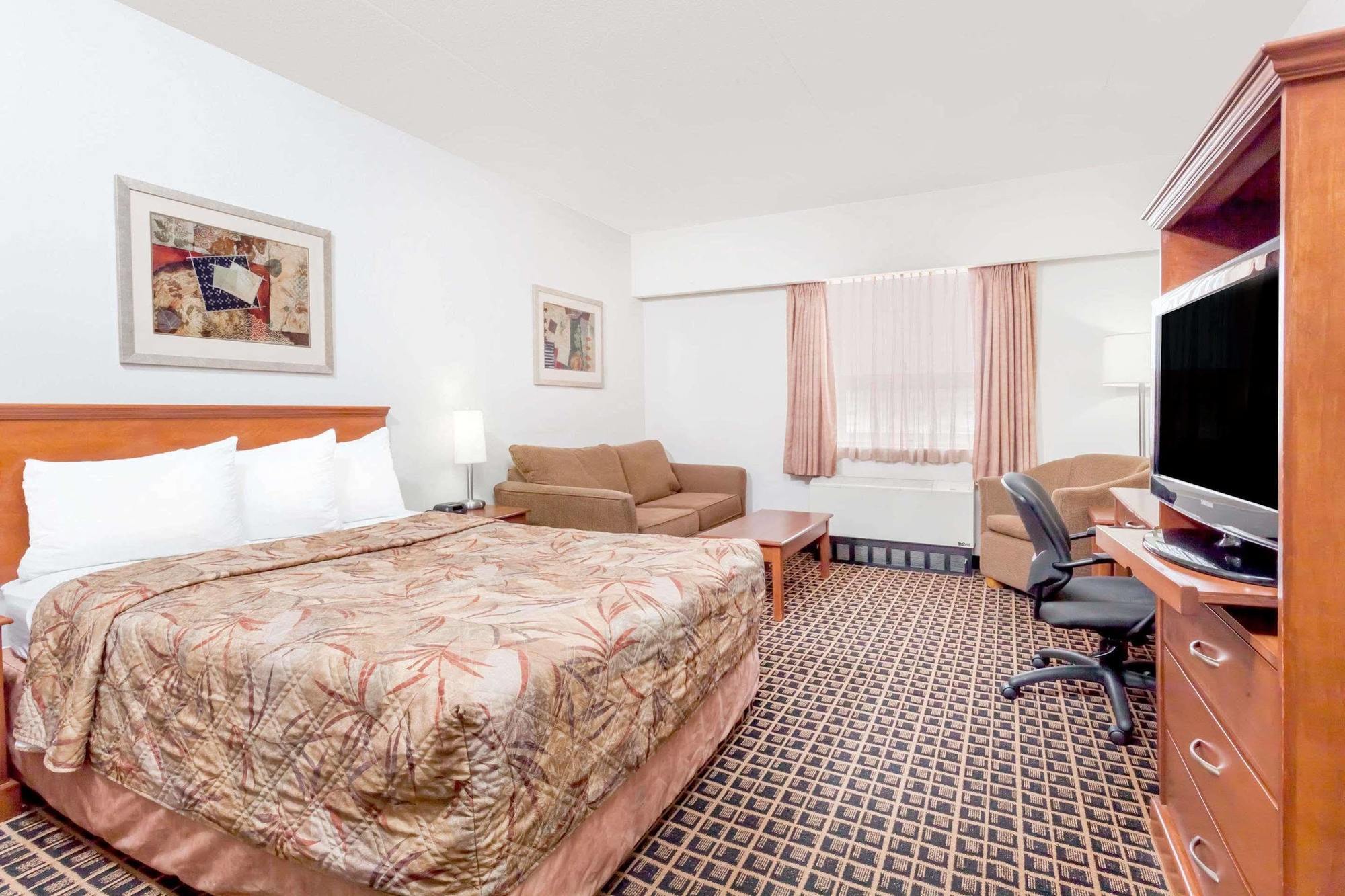 Ramada By Wyndham Yorkton Hotel Ngoại thất bức ảnh